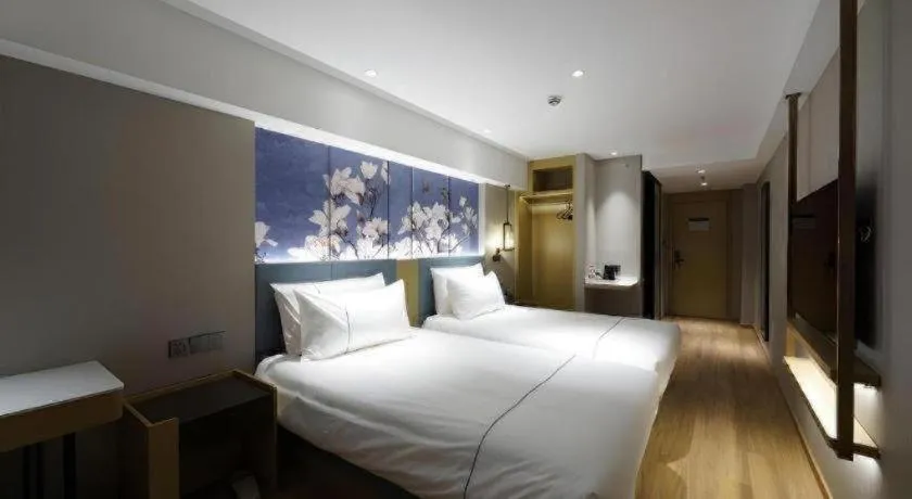 Bed in Jinjiang Inn Shanghai Lujiazui