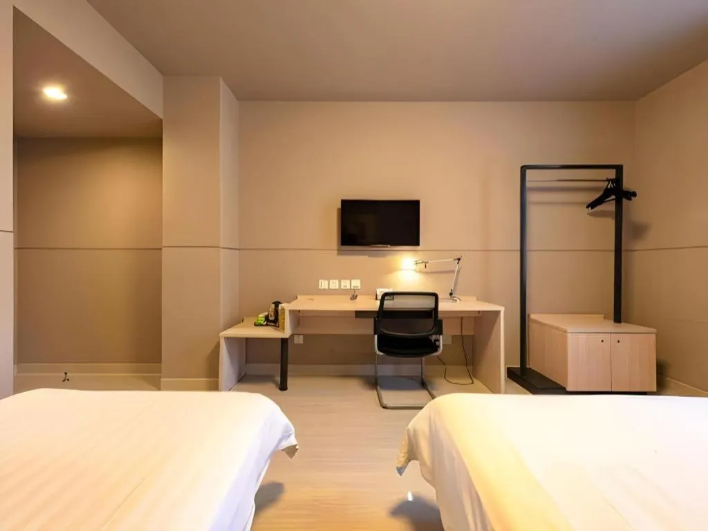 Bed in Jinjiang Inn Shanghai Expo Park Pusan Rd