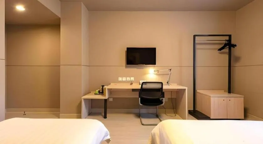 Bed in Jinjiang Inn Shanghai Expo Park Pusan Rd