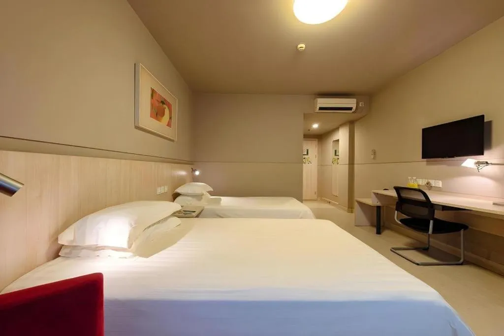 Bed in Jinjiang Inn Shanghai Expo Park Pusan Rd