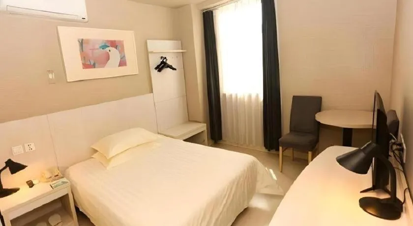 Bed in Jinjiang Inn Shenyang North Station