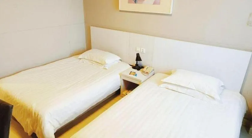 Bed in Jinjiang Inn Shenyang North Station