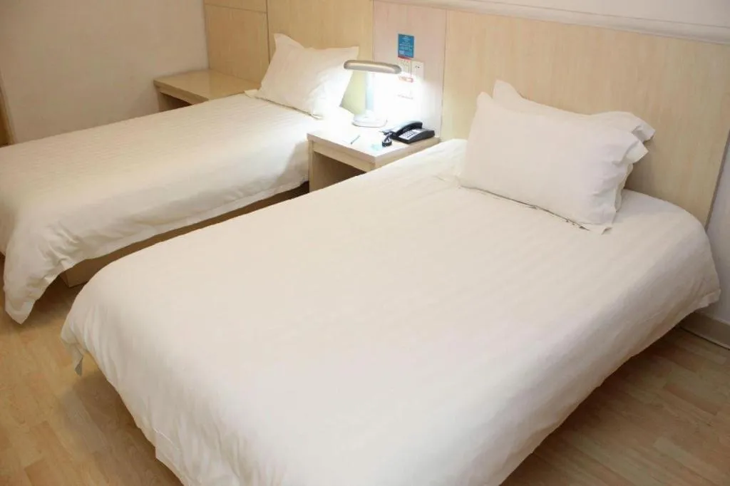 Bed in Jinjiang Inn Shenyang Xinggong North Street METRO