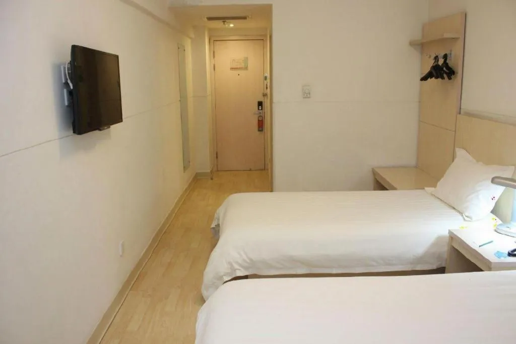 Bed in Jinjiang Inn Shenyang Xinggong North Street METRO