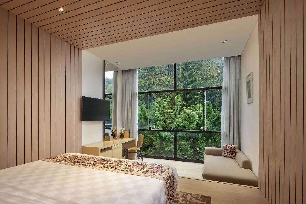 Bed in Padma Hotel Bandung