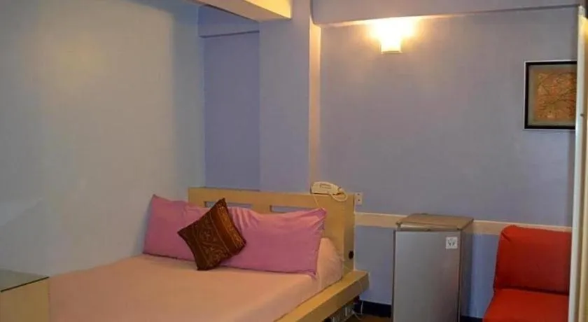 Franchise One Hotel 7430