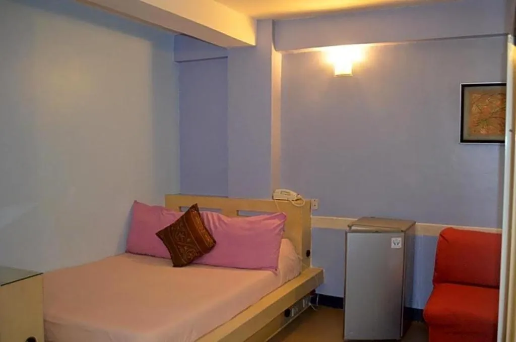 Franchise One Hotel 7430