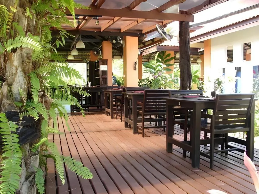 Khaolak Palm Hill Resort