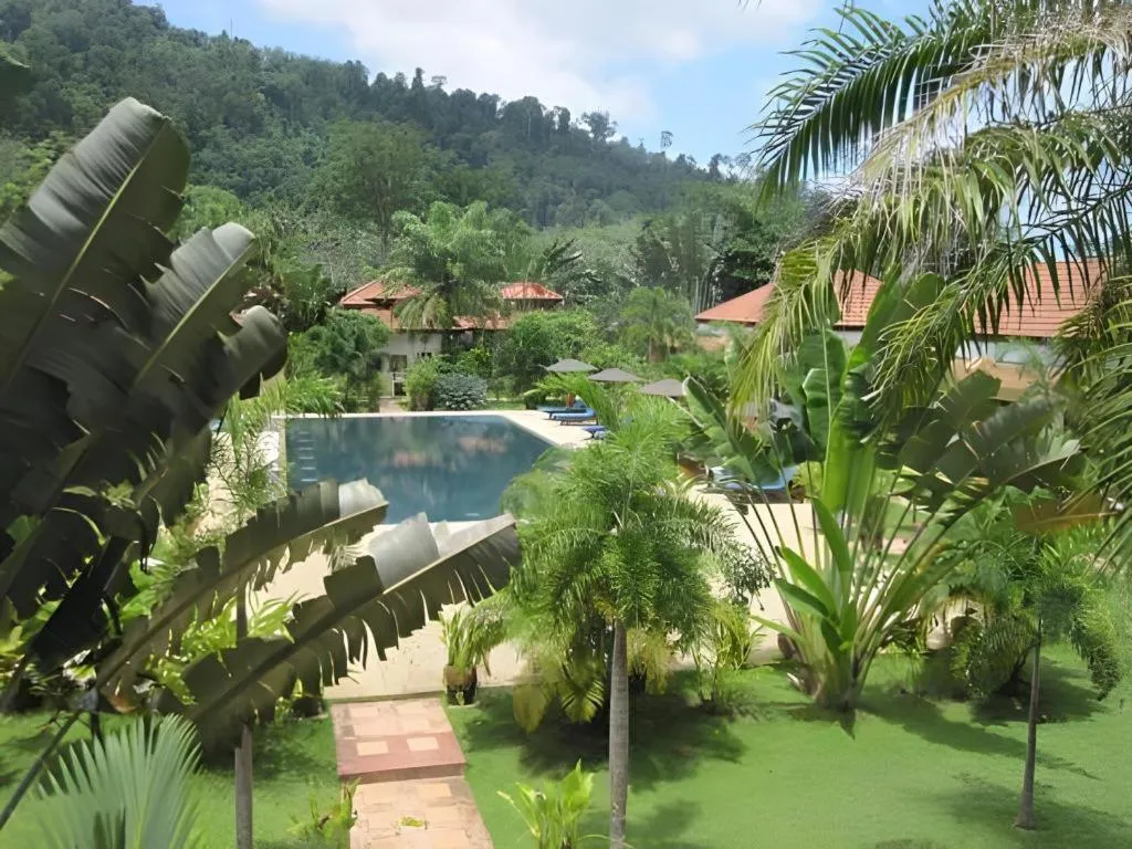Khaolak Palm Hill Resort