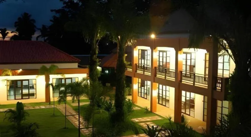 Khaolak Palm Hill Resort