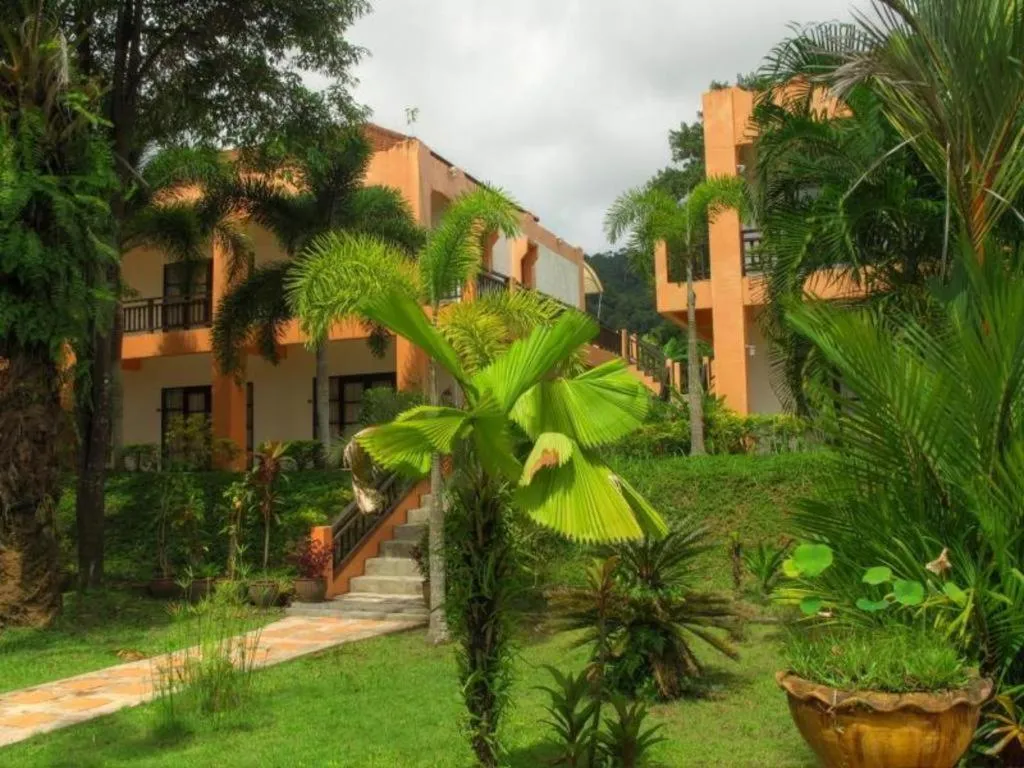 Khaolak Palm Hill Resort