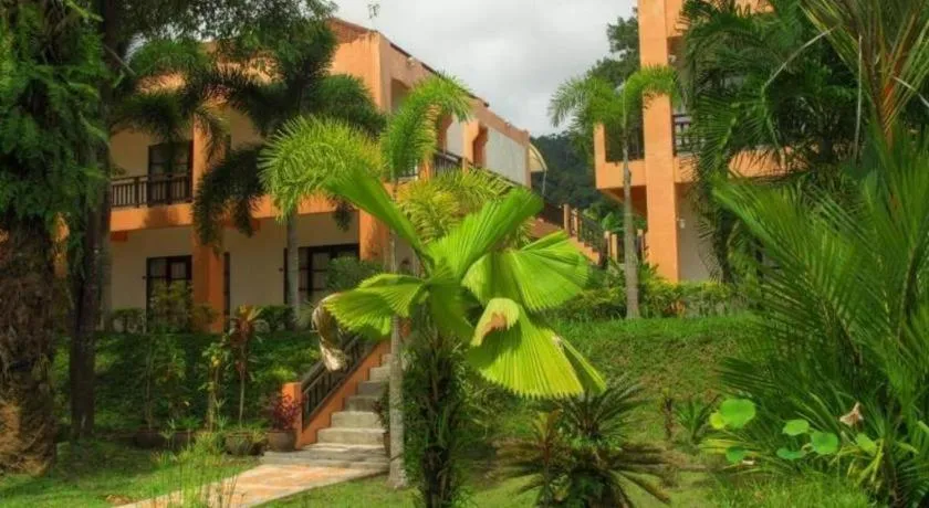 Khaolak Palm Hill Resort