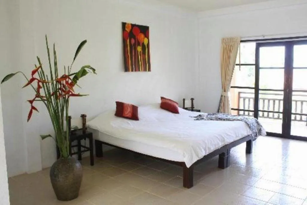 Bed in Khaolak Palm Hill Resort