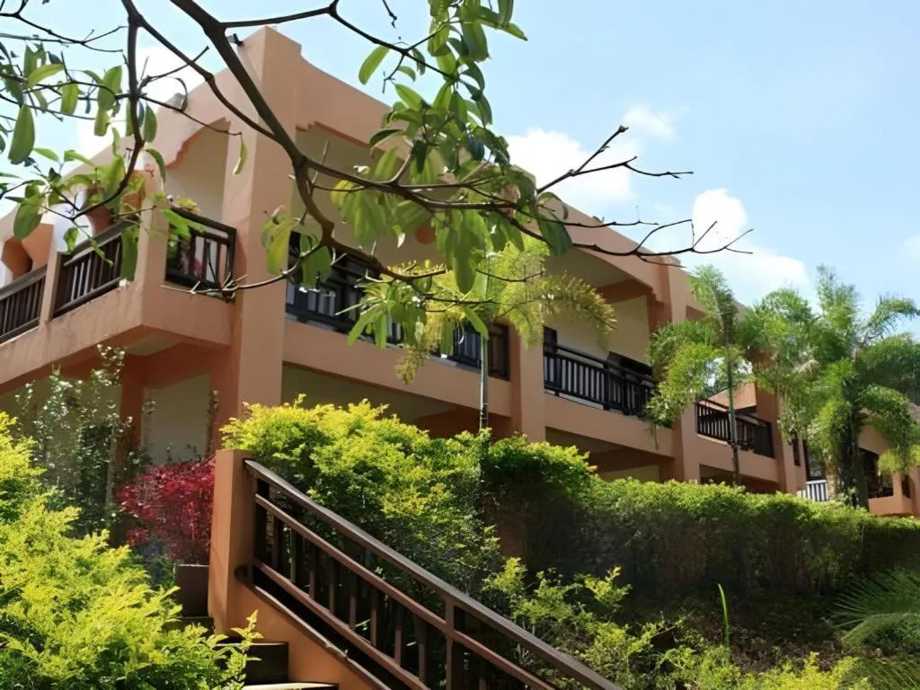 Khaolak Palm Hill Resort