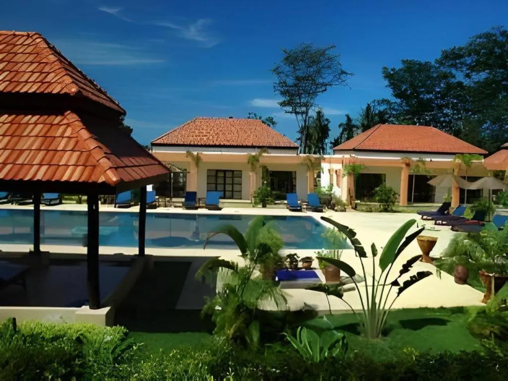 Khaolak Palm Hill Resort