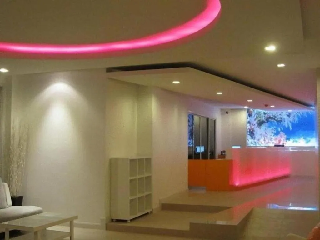 Nana Chat Bangsaen Hotel