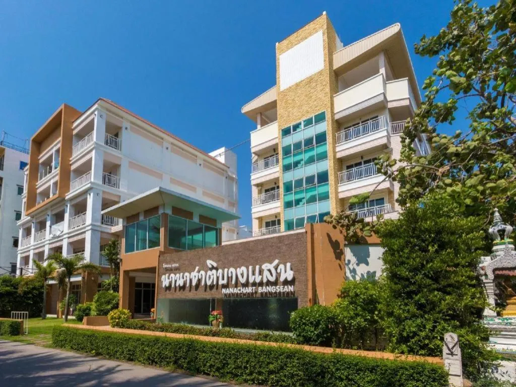 Nana Chat Bangsaen Hotel