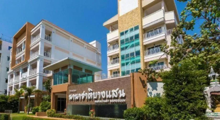 Nana Chat Bangsaen Hotel