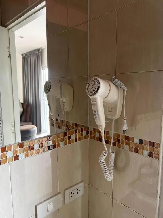 Nana Chat Bangsaen Hotel