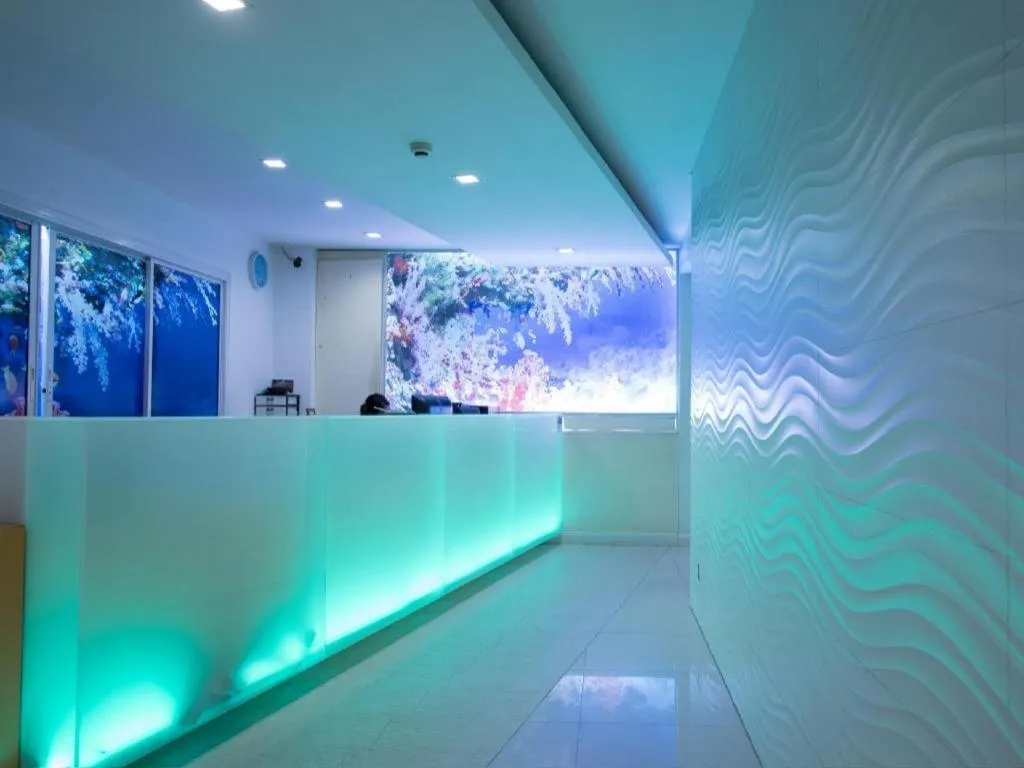 Nana Chat Bangsaen Hotel