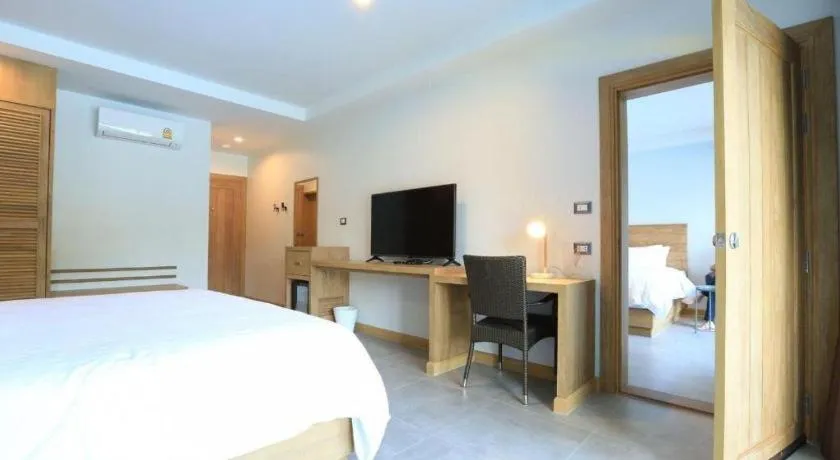 Bed in Amarin Resort