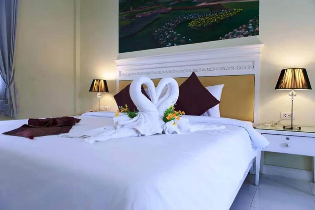 Bed in Amarin Resort