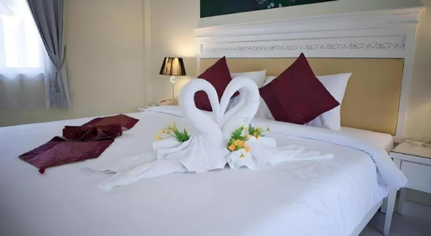 Bed in Amarin Resort