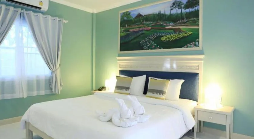 Bed in Amarin Resort