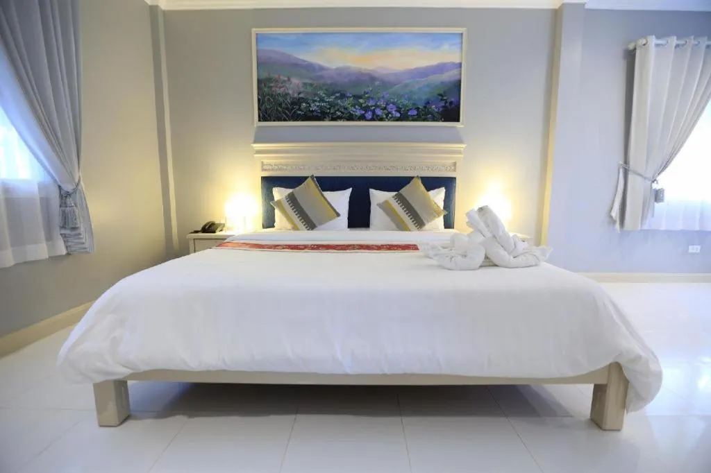 Bed in Amarin Resort