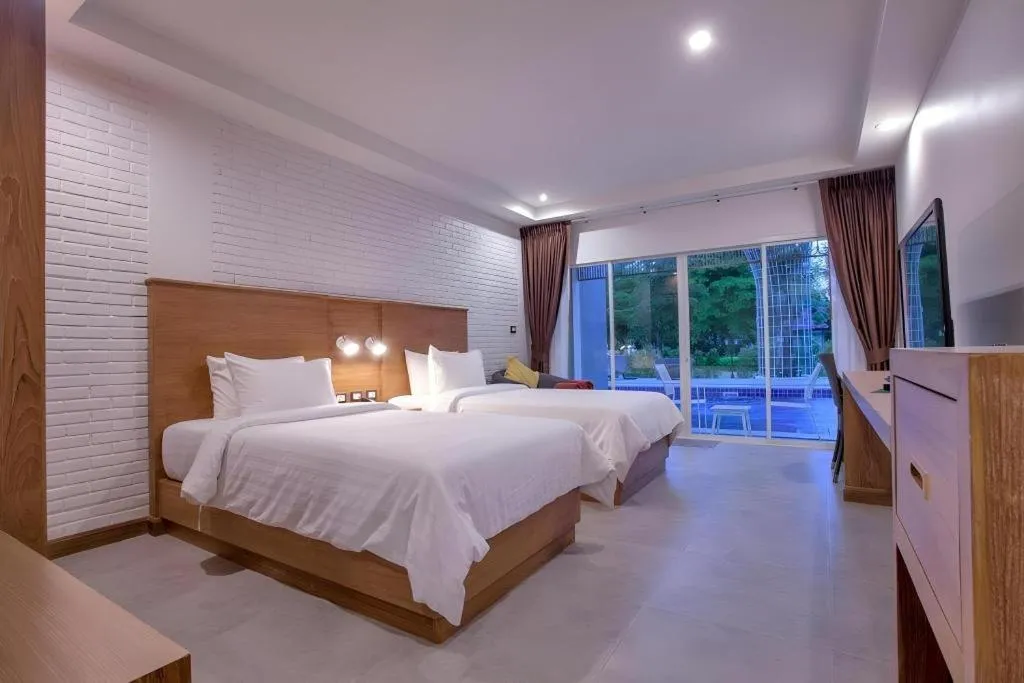 Bed in Amarin Resort