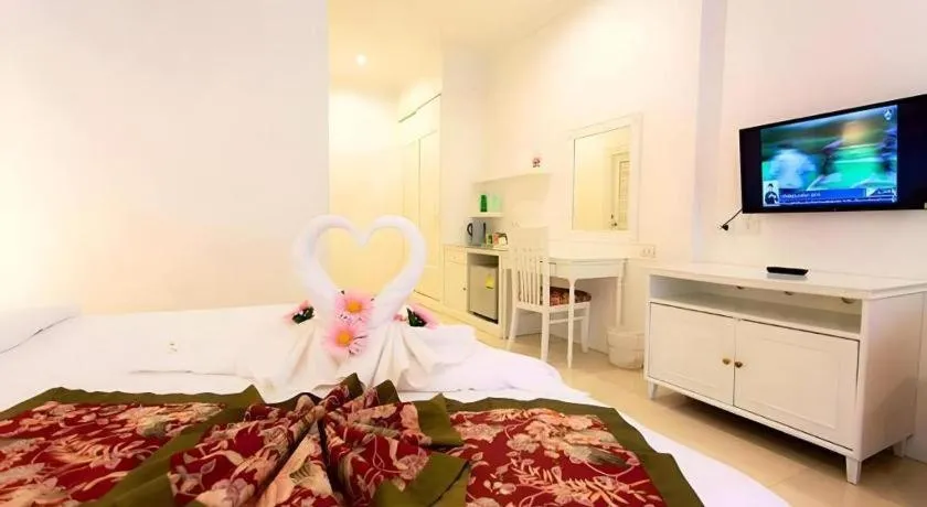 Bed in Amarin Resort