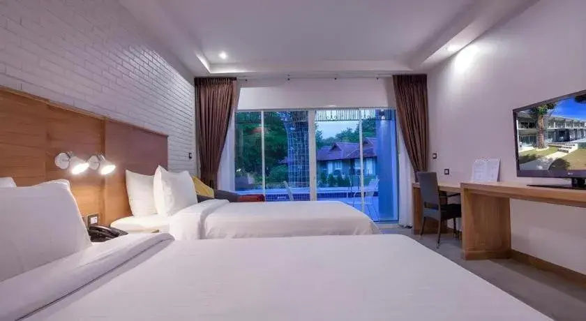 Bed in Amarin Resort Bed in Amarin Resort