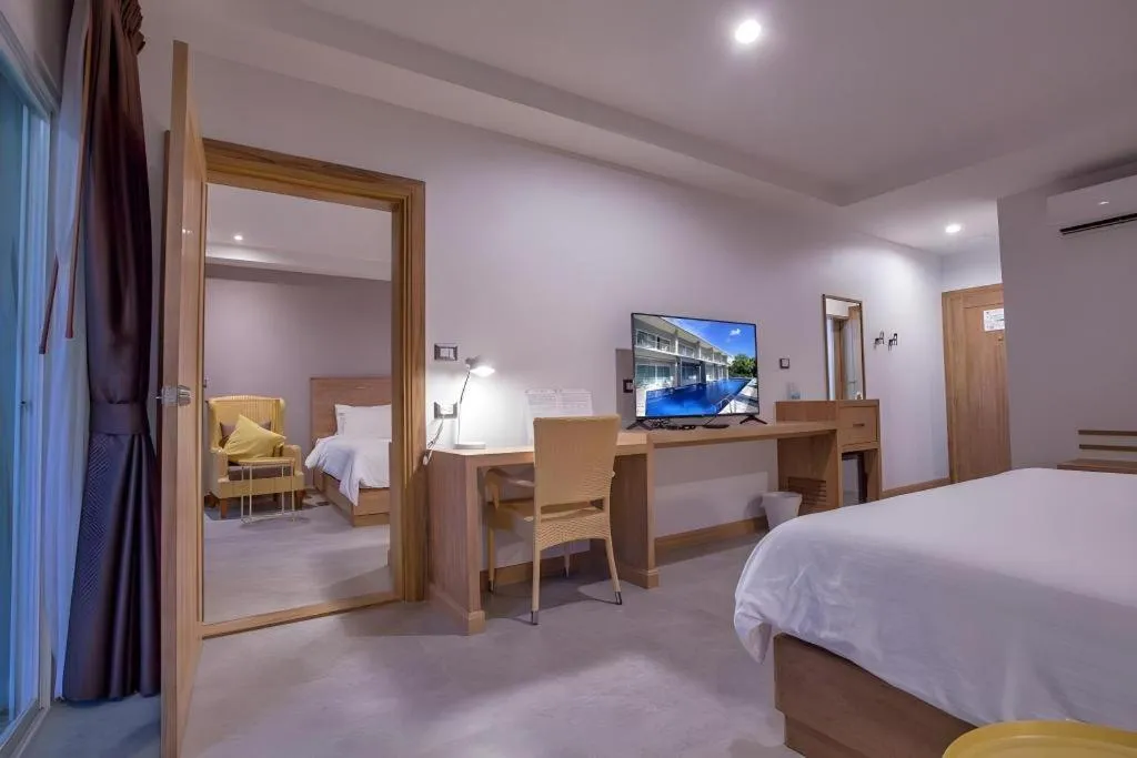 Bed in Amarin Resort