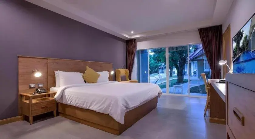 Bed in Amarin Resort Bed in Amarin Resort