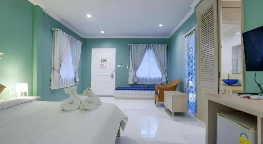 Bed in Amarin Resort