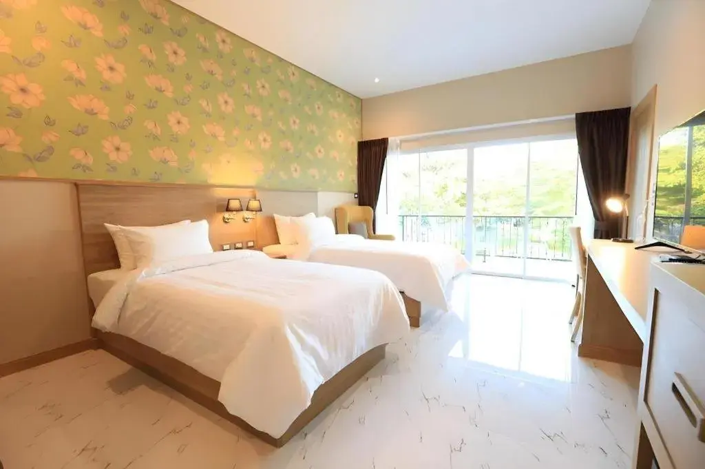 Bed in Amarin Resort Bed in Amarin Resort