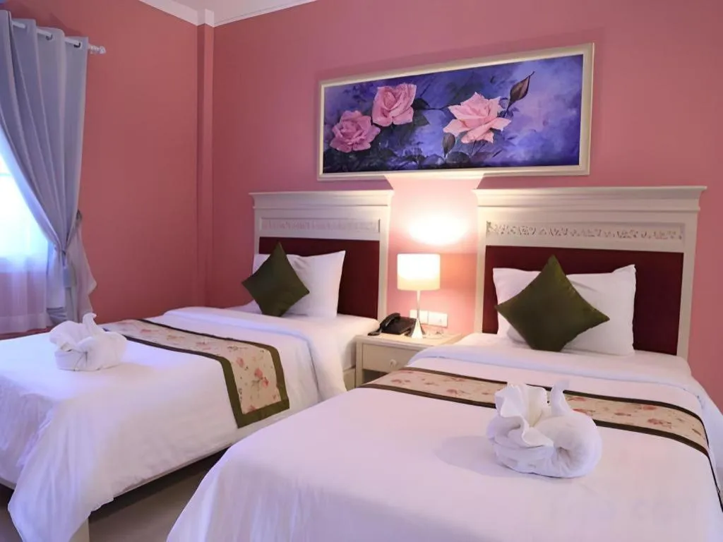 Bed in Amarin Resort