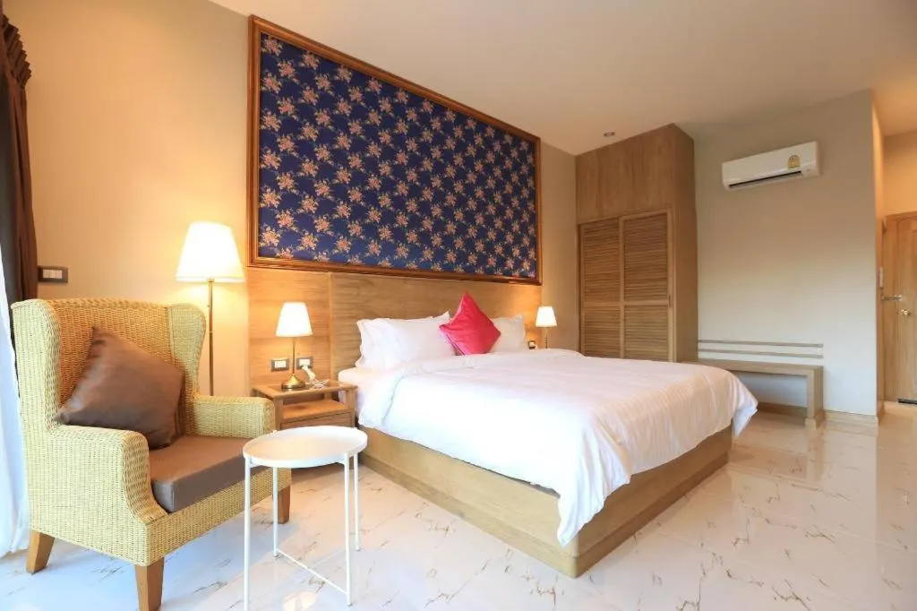 Bed in Amarin Resort