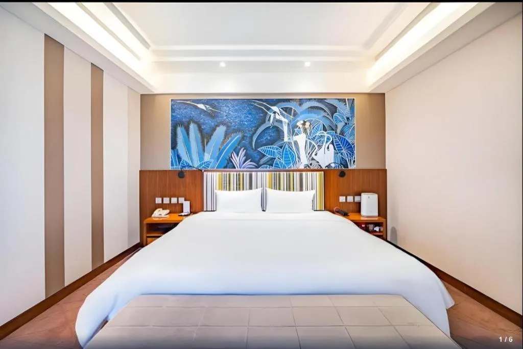 Bed in Grand Skylight Catic Hotel