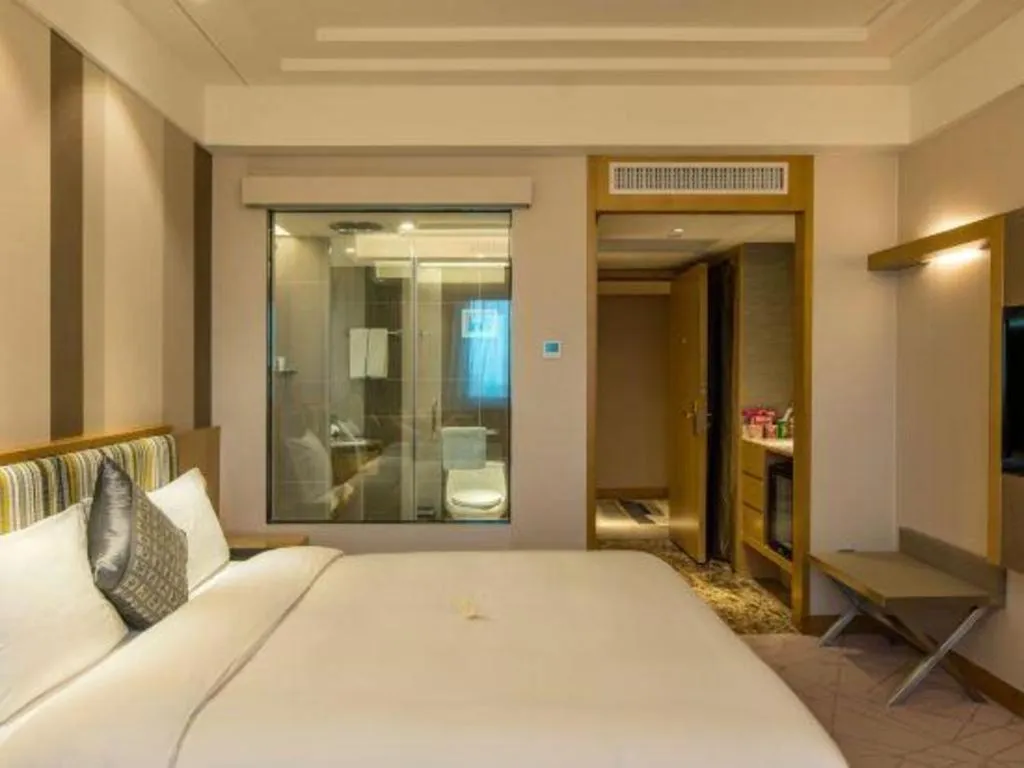 Bed in Grand Skylight Catic Hotel