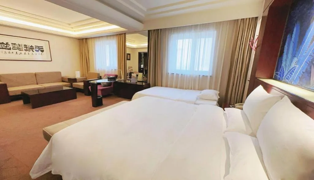 Bed in Grand Skylight Catic Hotel