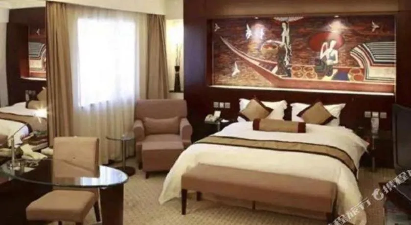 Bed in Grand Skylight Catic Hotel