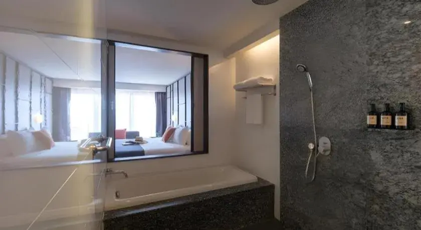 Page 10 Hotel Page 10 Hotel