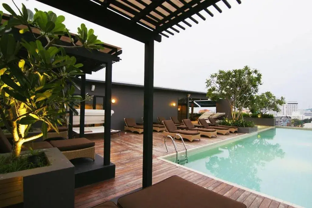 Page 10 Hotel Page 10 Hotel