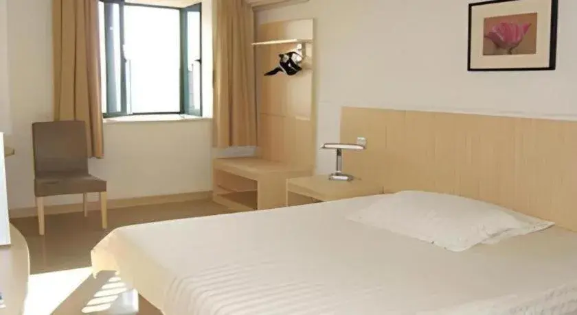 Bed in Jinjiang Inn Shaoxing Shengli West Road Luxun Hometown Bed in Jinjiang Inn Shaoxing Shengli West Road Luxun Hometown