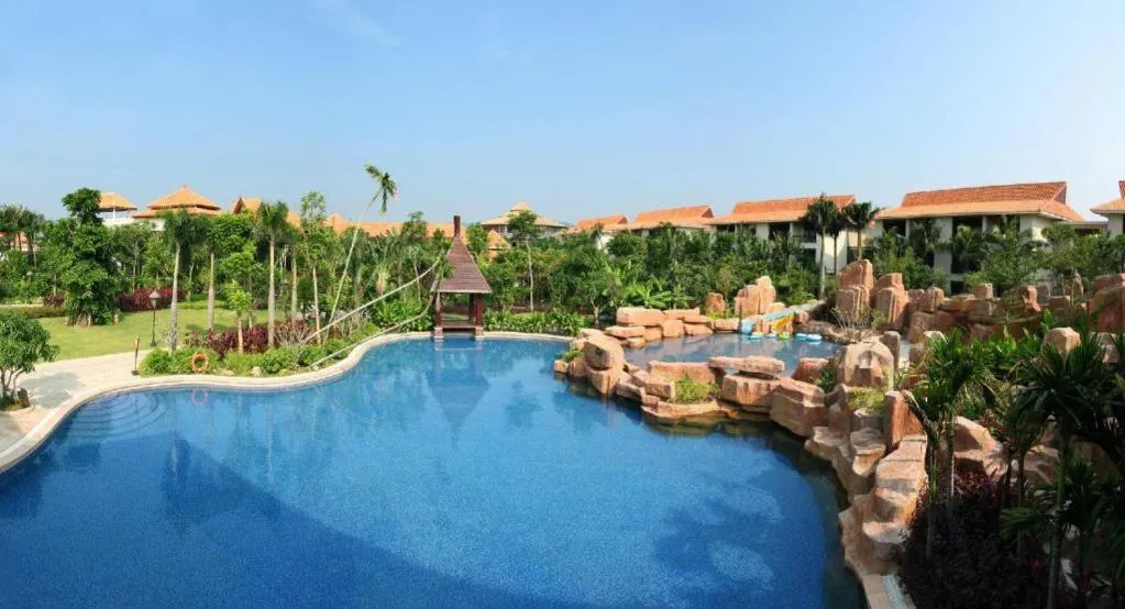 Sanya Haitang Bay Nantian Hot Spring Resort