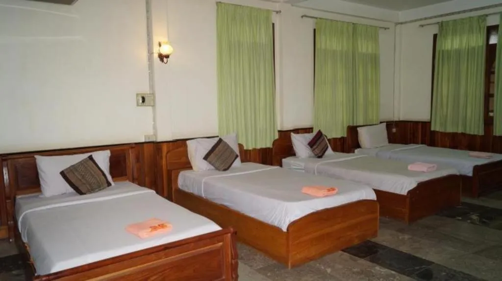 Bed in Champa Residence Hotel