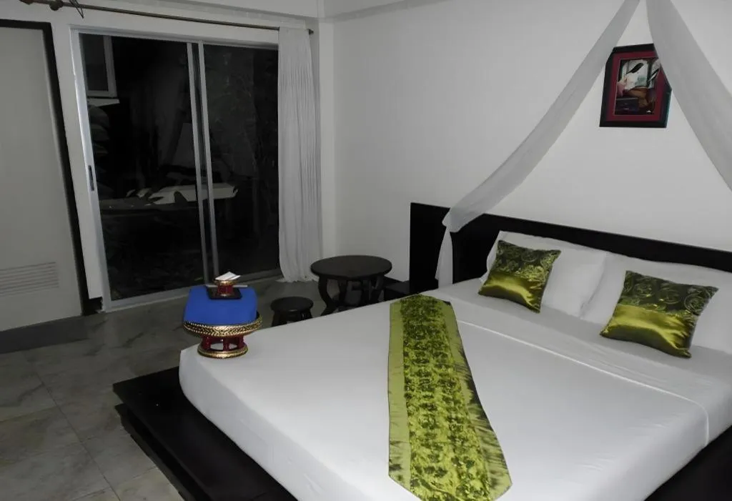 Bed in Baan Pim