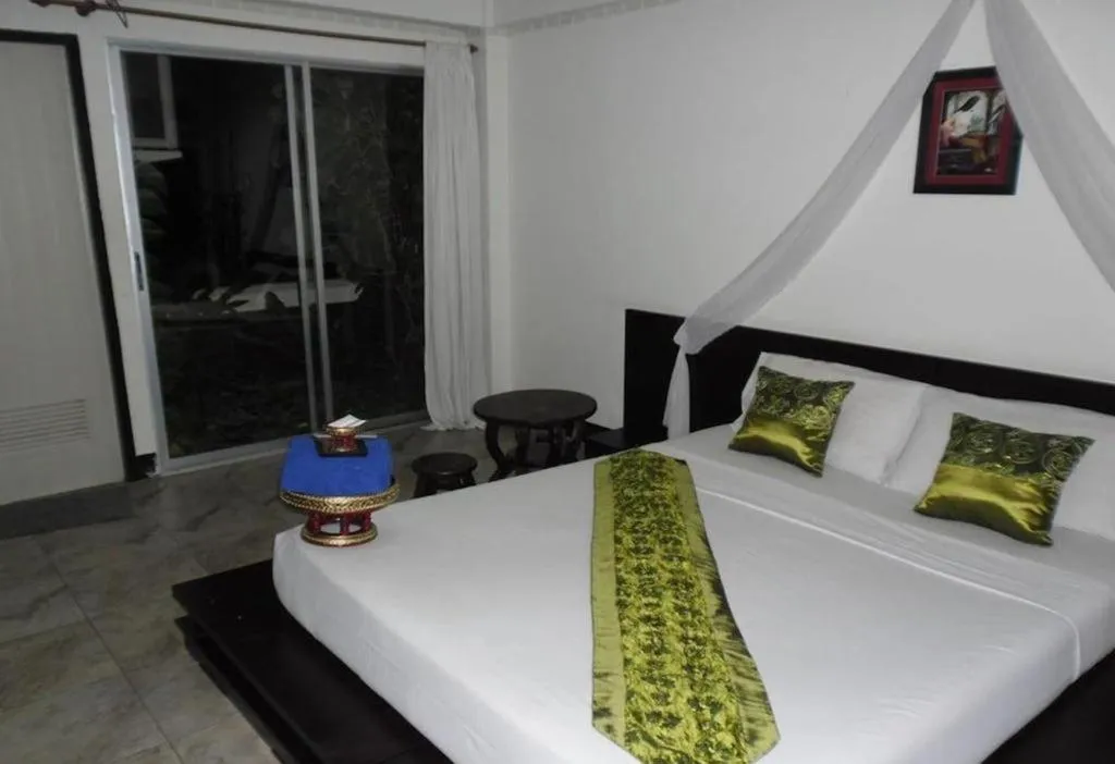 Bed in Baan Pim