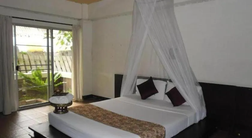 Bed in Baan Pim